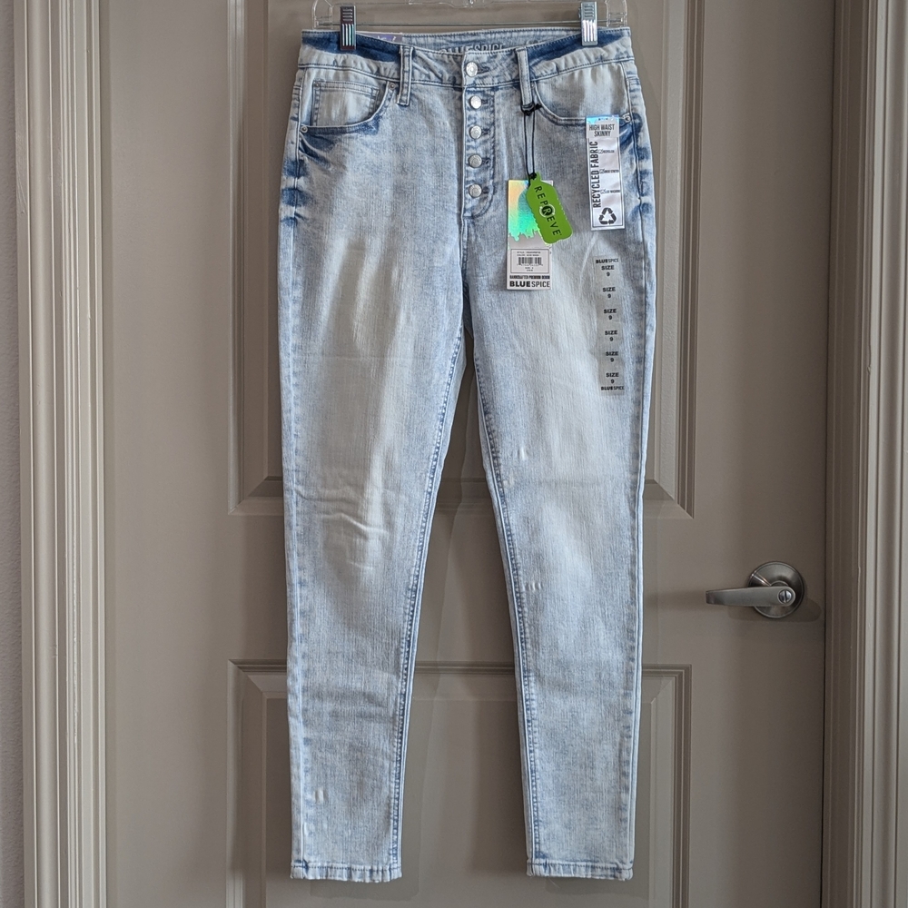 New Blue Spice Button-fly Light-wash Skinny Jeans Size 9